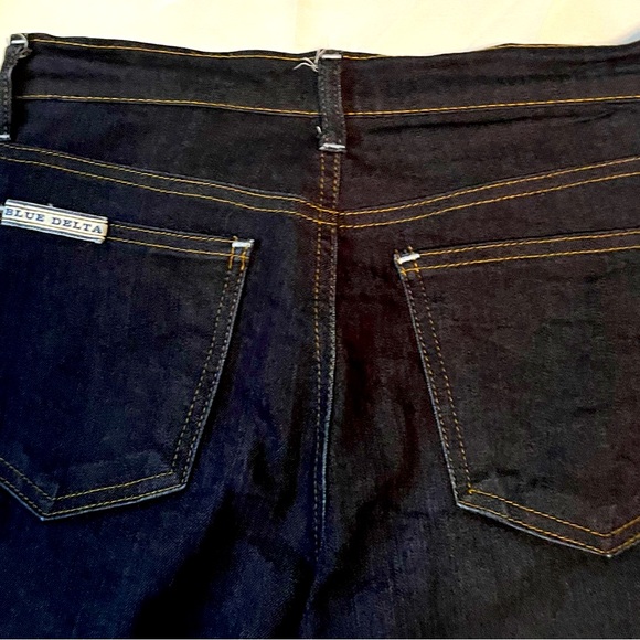 Blue Delta Custom Stretch Denim Womens Skinny Jeans 31.5 W Distressed Knee Dark - Picture 11 of 14